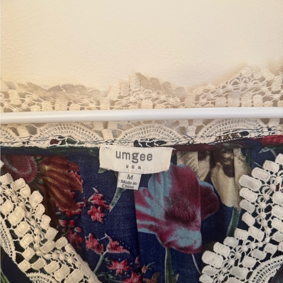 Umgee Floral Boho Whimsigoth Tunic Top Lace V-Neck Bell Sleeve Women’s Medium - Picture 5 of 6